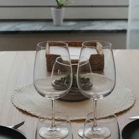 アパート Gallen-kallelankatu 5 ポリ