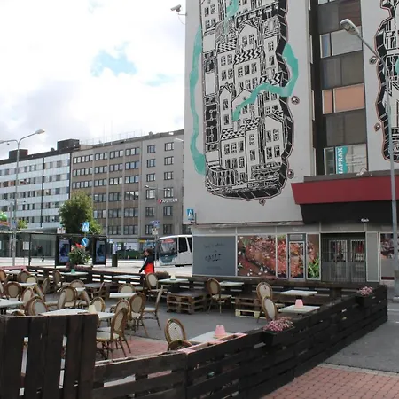 Gallen-kallelankatu 5 ポリ